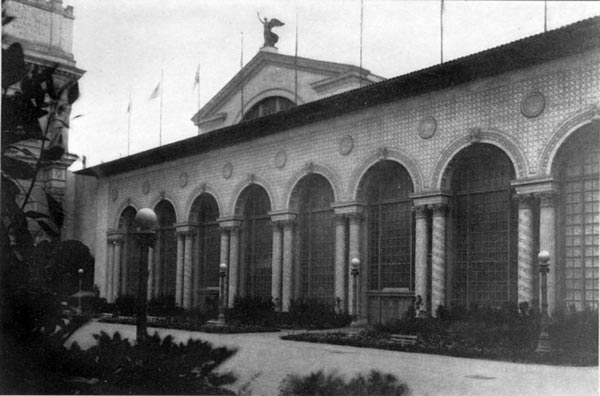 Florentine Court - Palace of Transportation