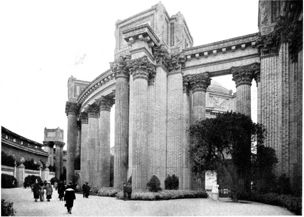 Open Corridor of the Palace of Fine Arts